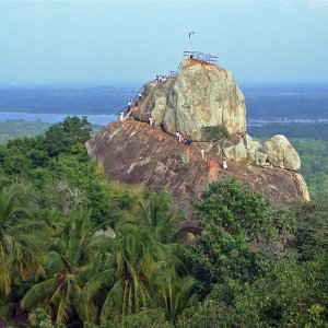 Mihintale bei Anuradhapura - Start des Buddhismus auf Sri Lanka.jpg